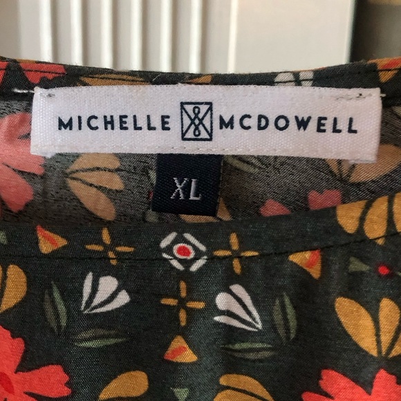 Michelle McDowell xl top in beautiful fall colors - Picture 4 of 6